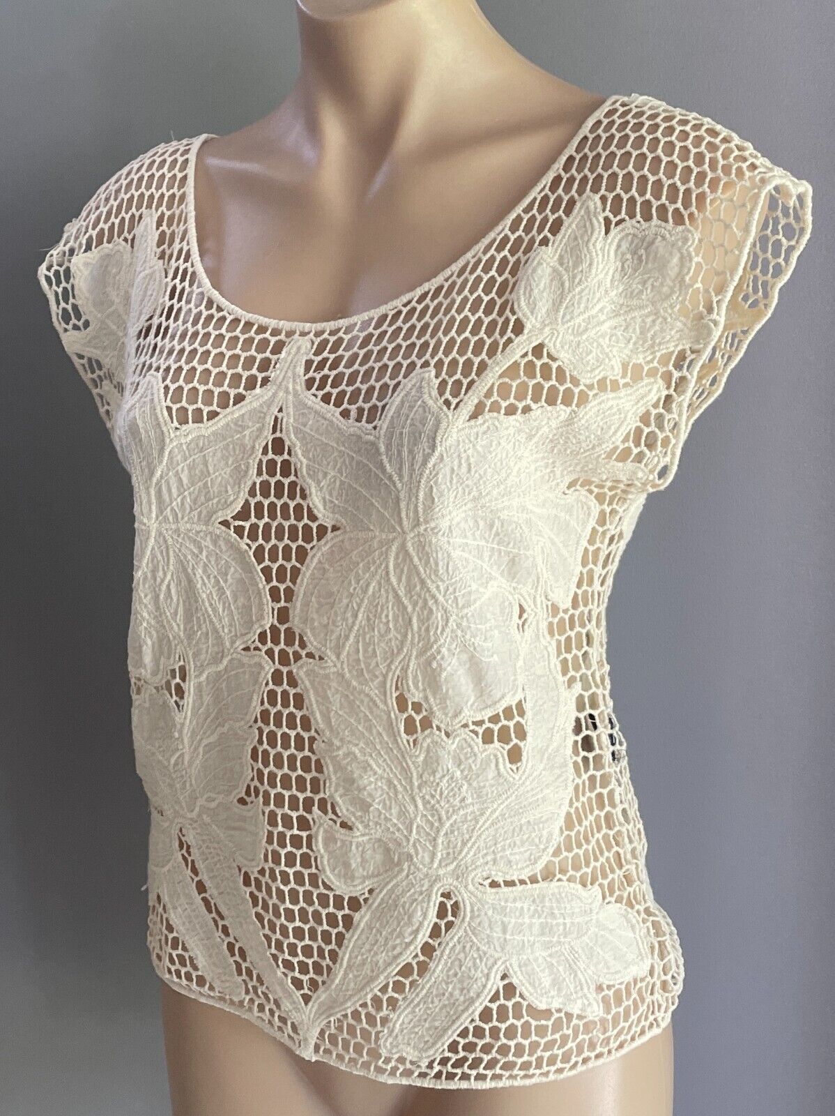 RED BERRY Crochet Floral Motif Tank Top Cream Sleeveless Size M L 10 12 NEW