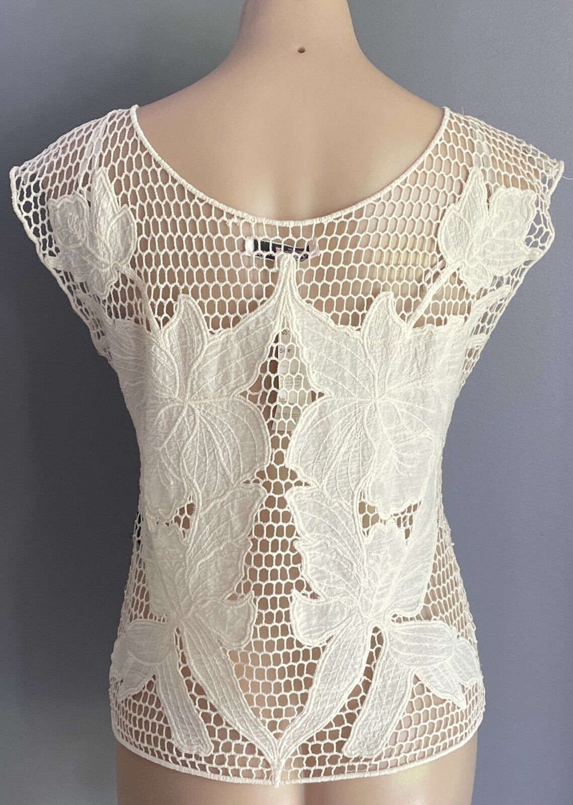 RED BERRY Crochet Floral Motif Tank Top Cream Sleeveless Size M L 10 12 NEW