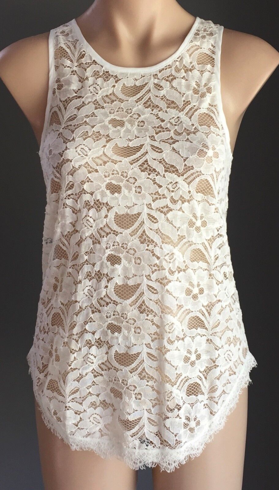 POSH PARIS Top Stretchy White Lace Racer Back Sleeveless Ladies Size S 8 10 NEW