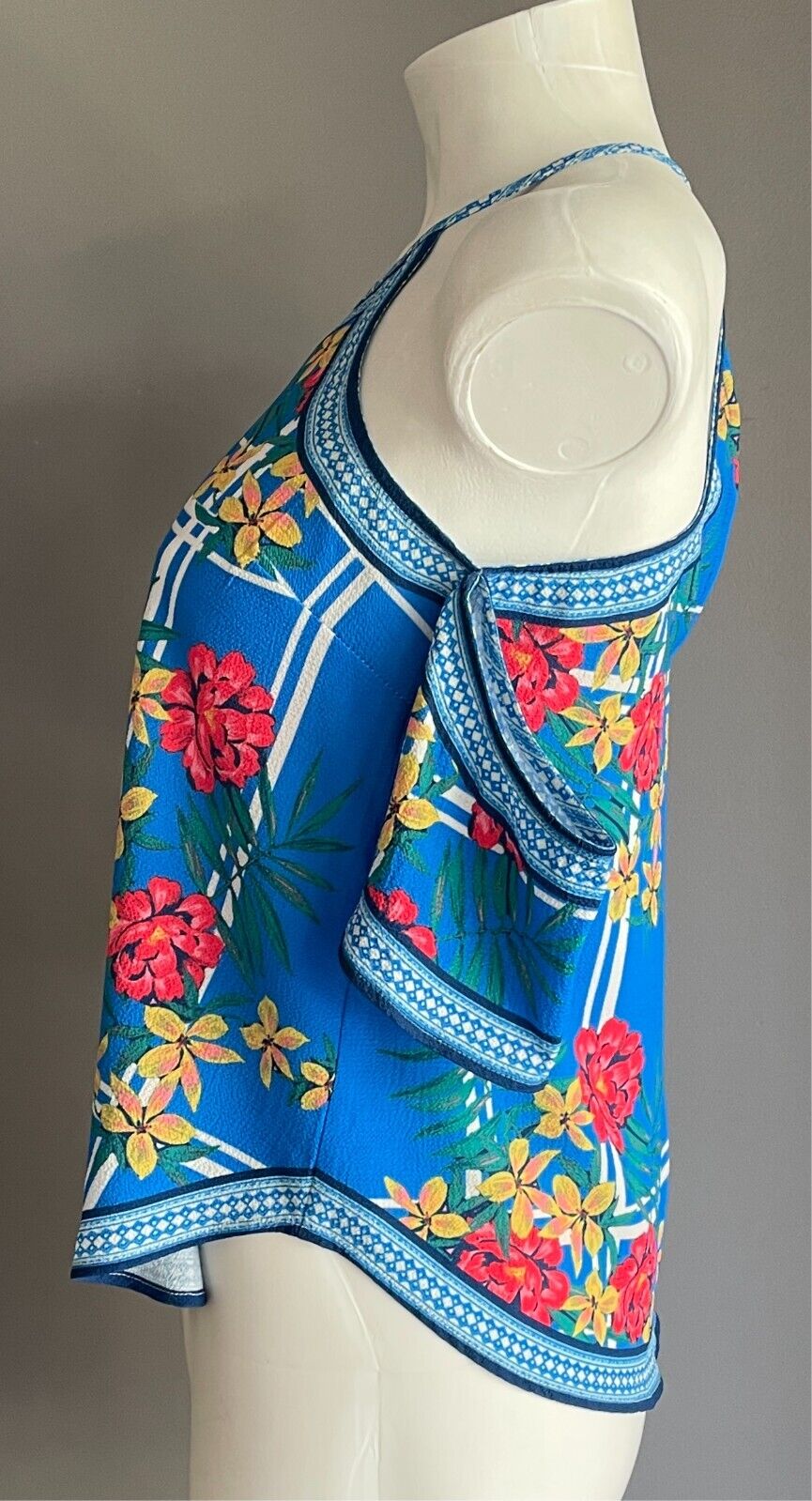 FLYING TOMATO Top Blue Floral Print Cold Shoulder Size XS 8 Short Flutter NEW