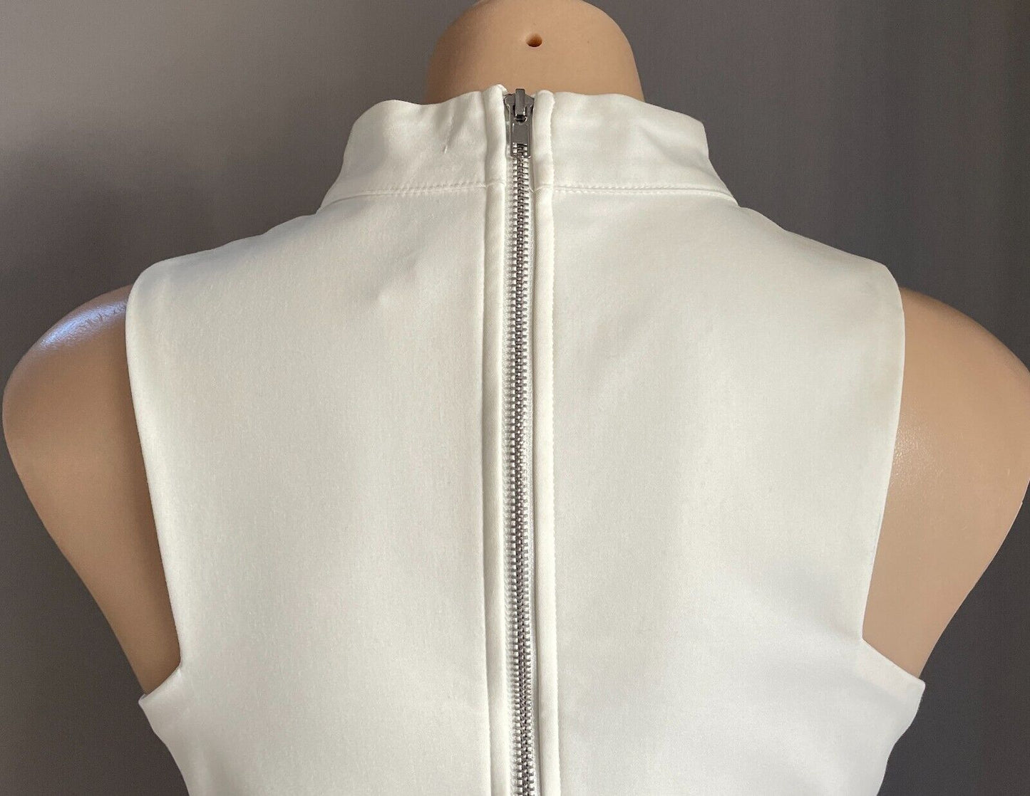 MYTH CONCEPTION Off White Choker Neck Crop Top Size M 10 Deep V Neck NEW