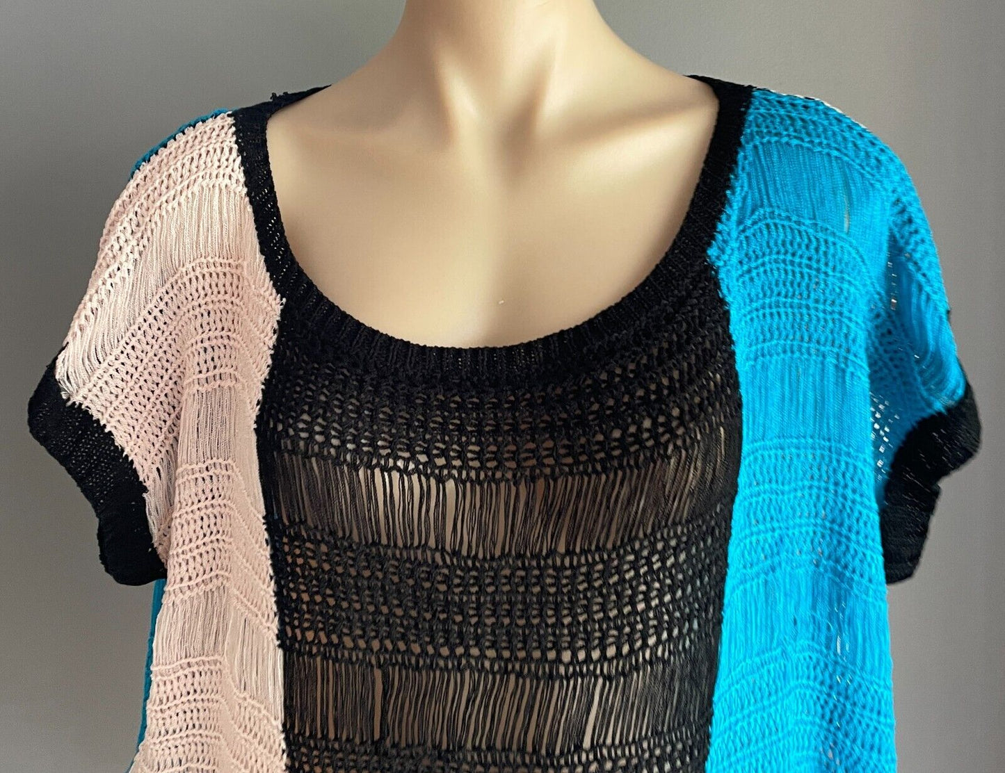 SUITE 62 BOUTIQUE Top Blush Pink Black Blue Open Knit Extended Sleeve Sz L 12 14
