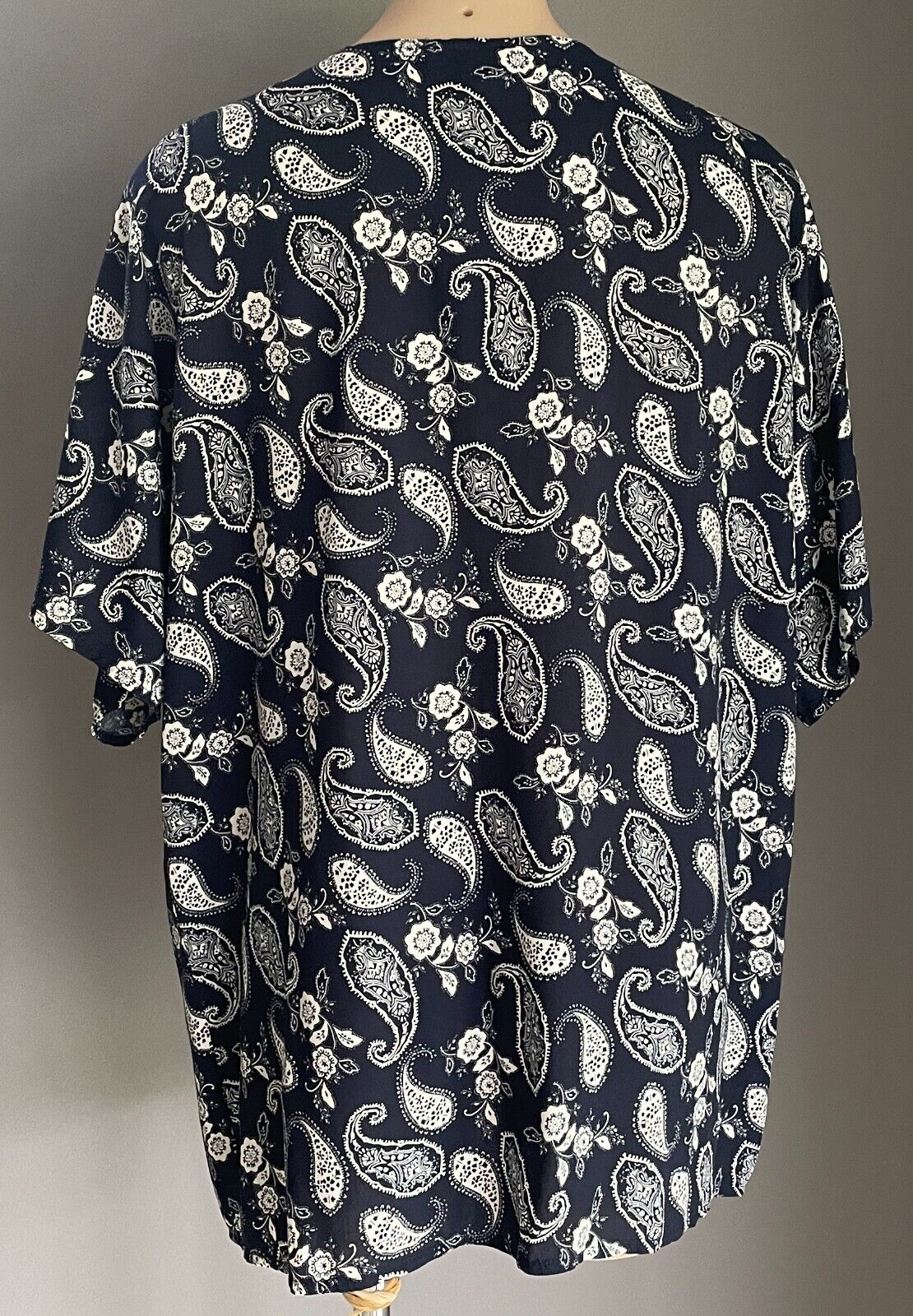 ICE FASHION Kimono Open Jacket Navy White Paisley Short Sleeve Size M 12 NEW