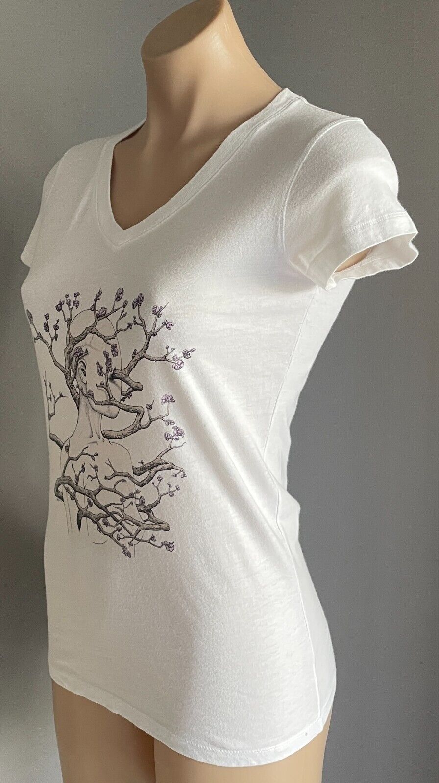 BELLA + CANVAS White V Neck Sh/Sleeve Top Cotton Torso Branch Graphic Size S 10