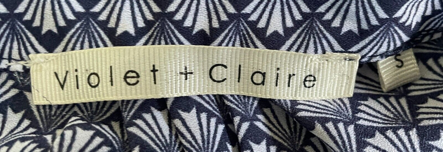 VIOLET + CLAIRE Top Blue & White Print 3/4 Sleeve Tunic Size S 10 Gorgeous NEW