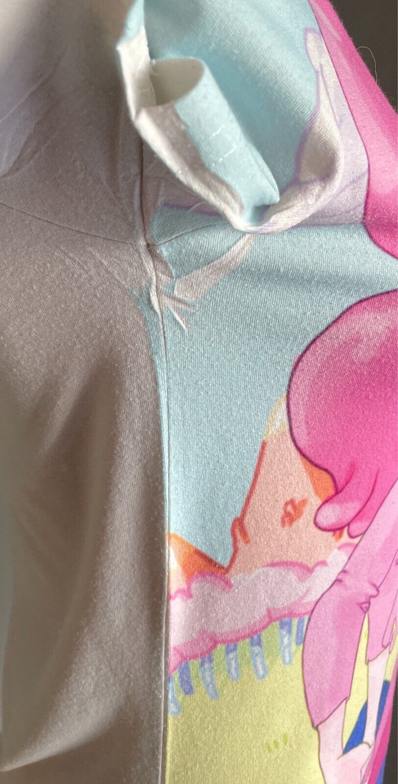Vapor Apparel T Shirt White Anime Graphic Short Sleeve Size M 10 Stretch Signed
