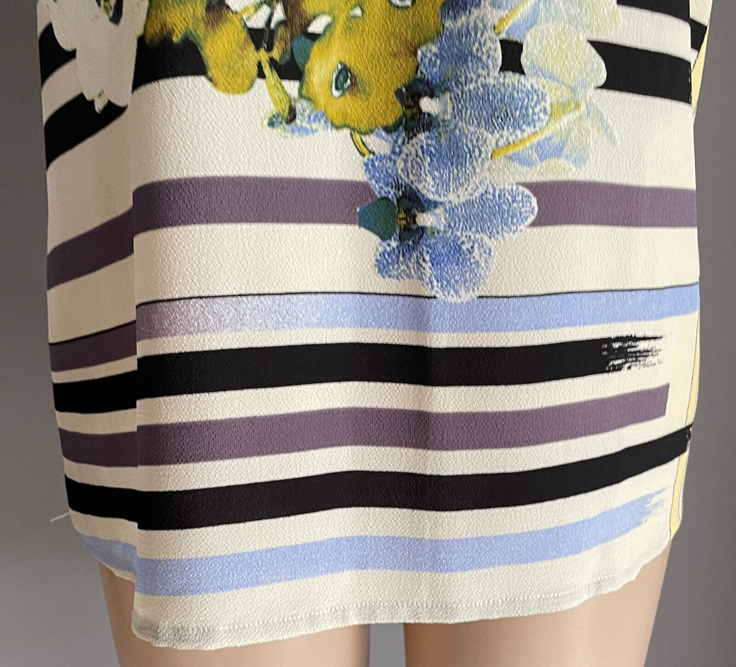 LATIN QUARTERS Zip Front Top White Blue Brown Short Sleeve Blouse Size M 12