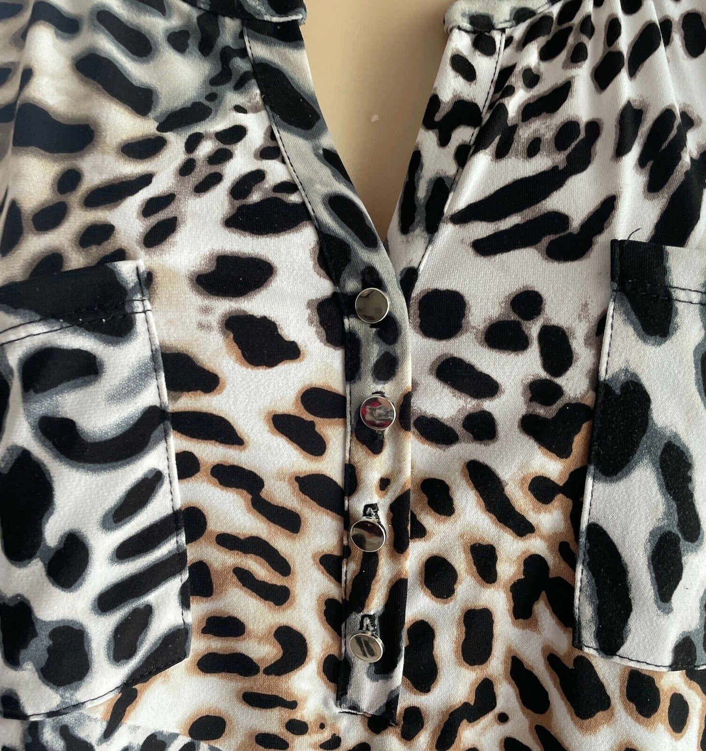 SUZANNE GRAE Hi Low Top Blouse Brown Monochrome Animal Print Sleeveless M 12 NEW