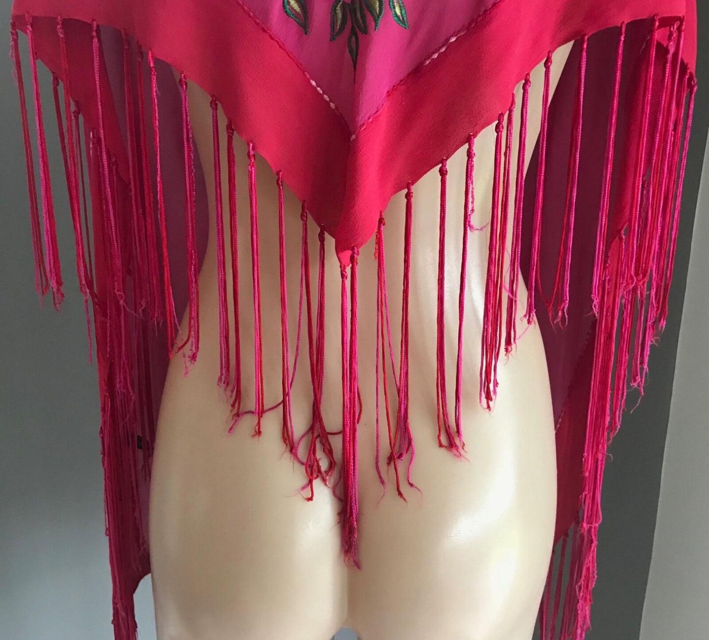 ACCESSORIZE Shawl Wrap Pink Red Floral Embroidered w Fringe Hem One Size 8 - 12