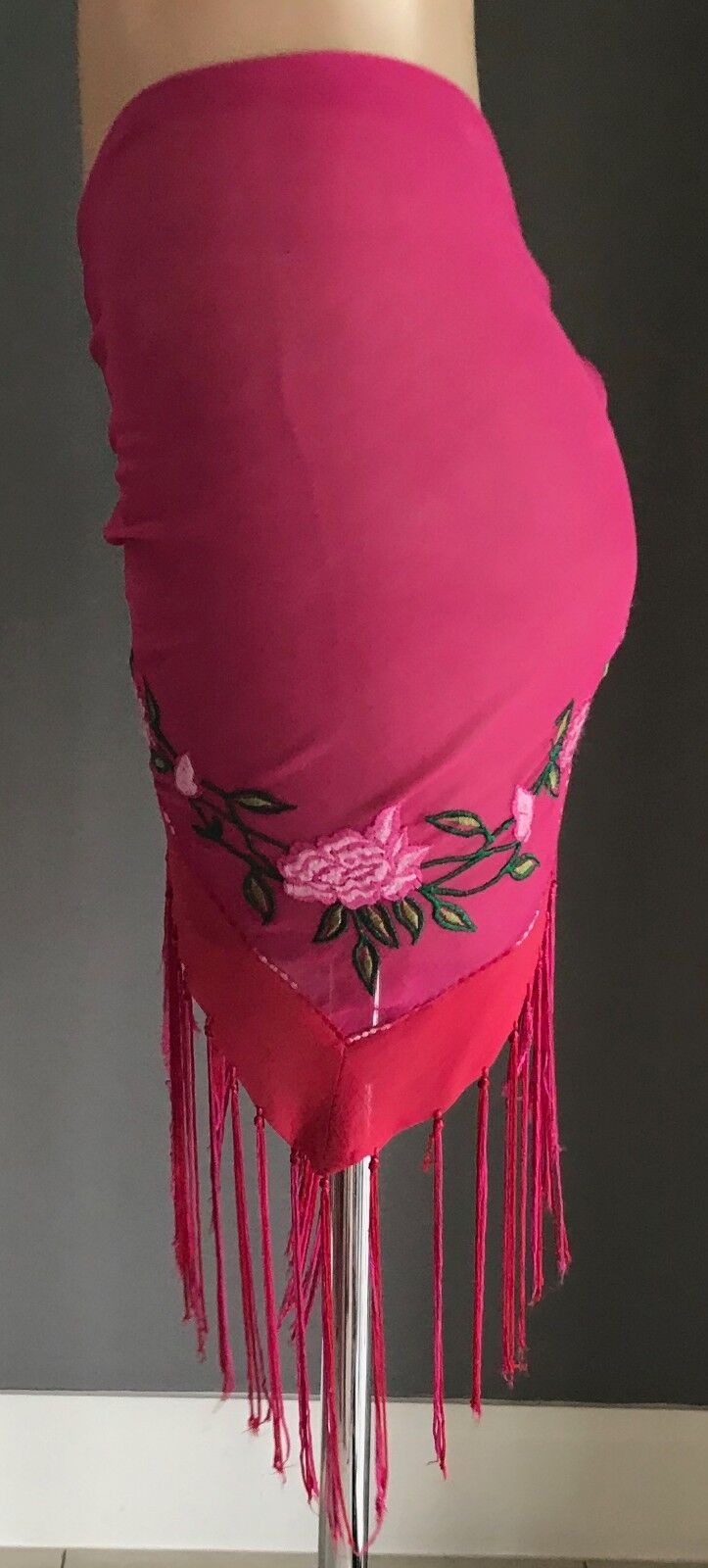 ACCESSORIZE Shawl Wrap Pink Red Floral Embroidered w Fringe Hem One Size 8 - 12