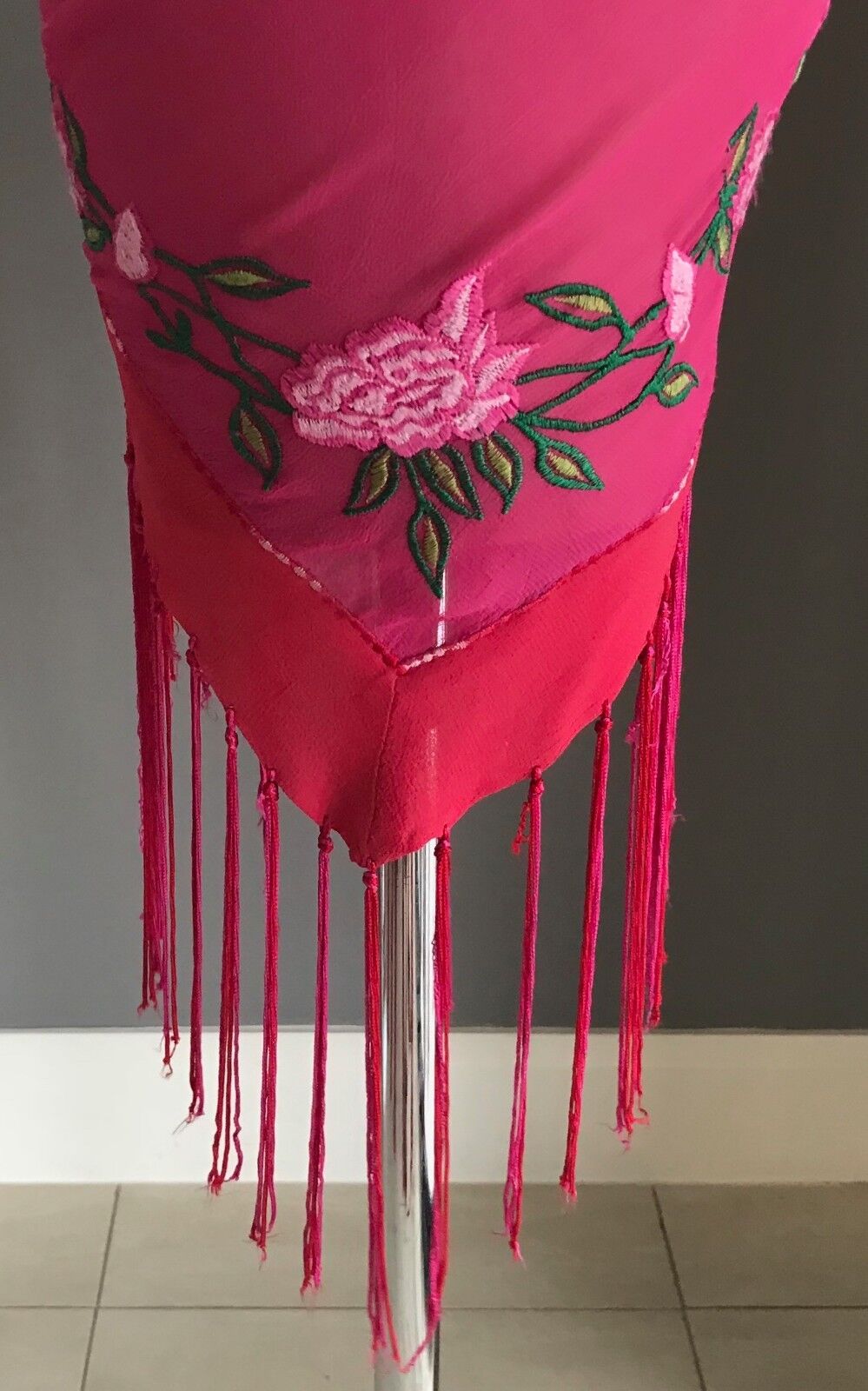 ACCESSORIZE Shawl Wrap Pink Red Floral Embroidered w Fringe Hem One Size 8 - 12