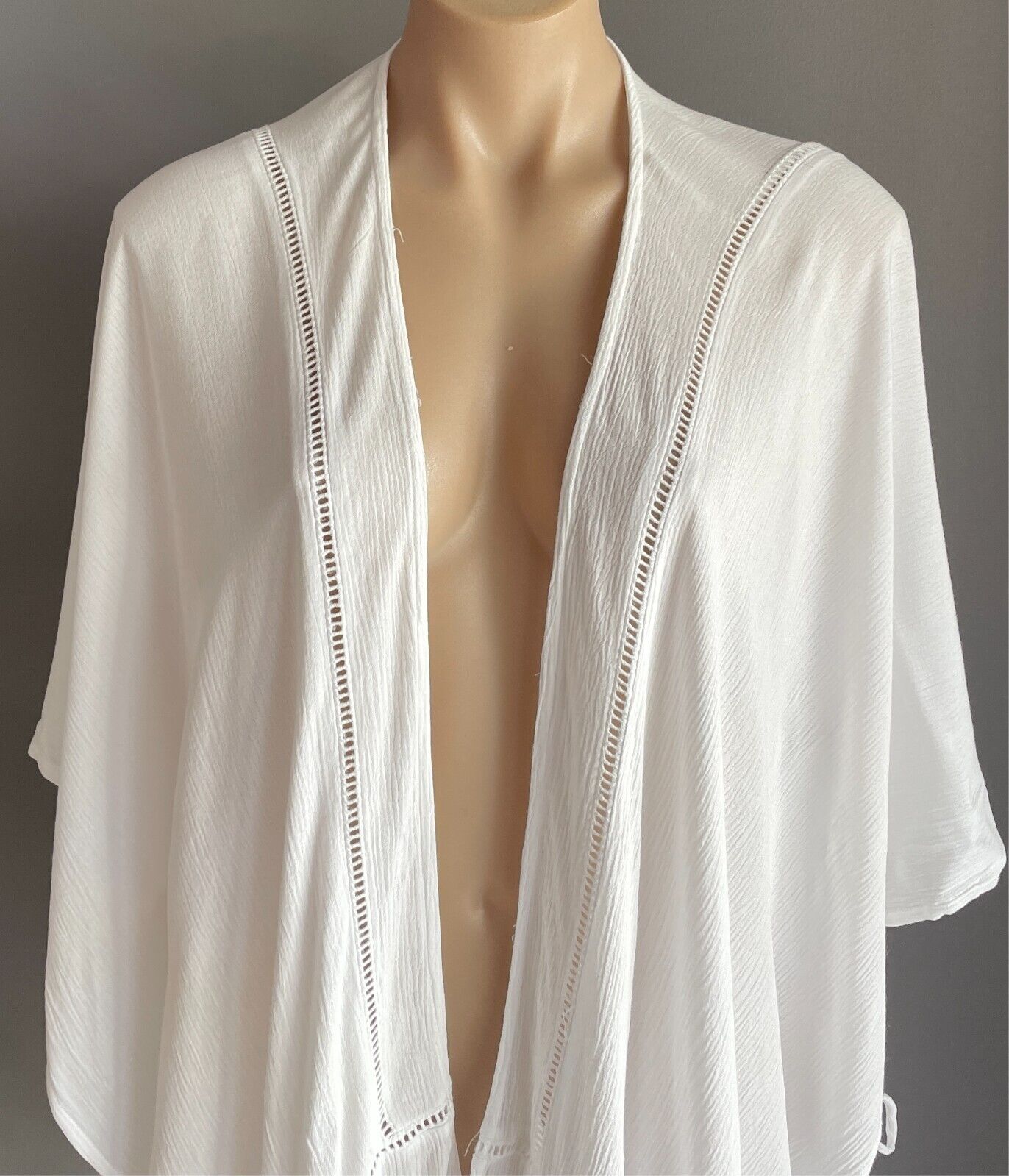 MIA Kimono Beach Cover White Lightweight Size M 12 Side Tie Fringe Ladder Lace