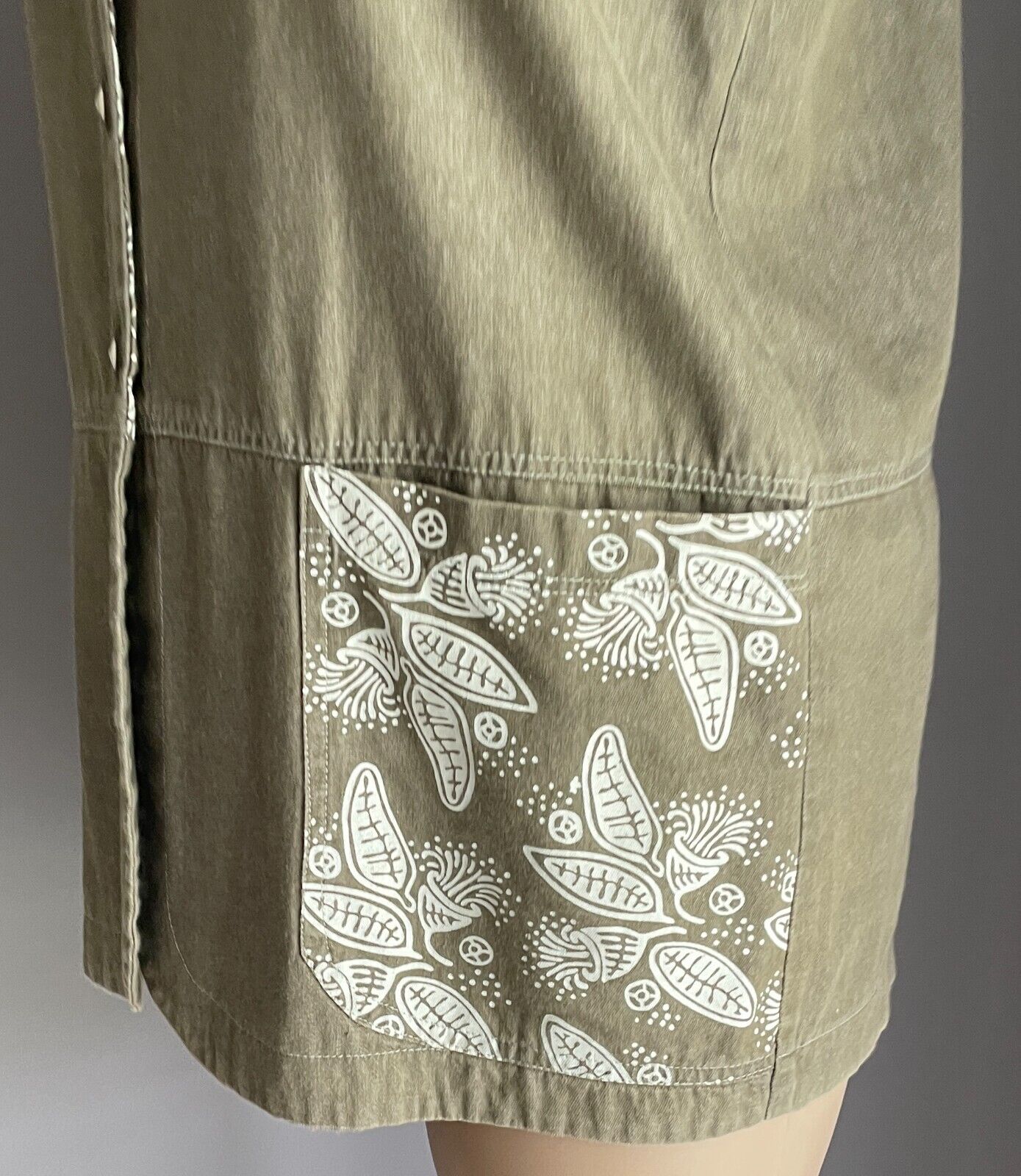 SIMPLY AM Khaki & White Lace Trim Sleeveless Button Front Vest Top Size M 12