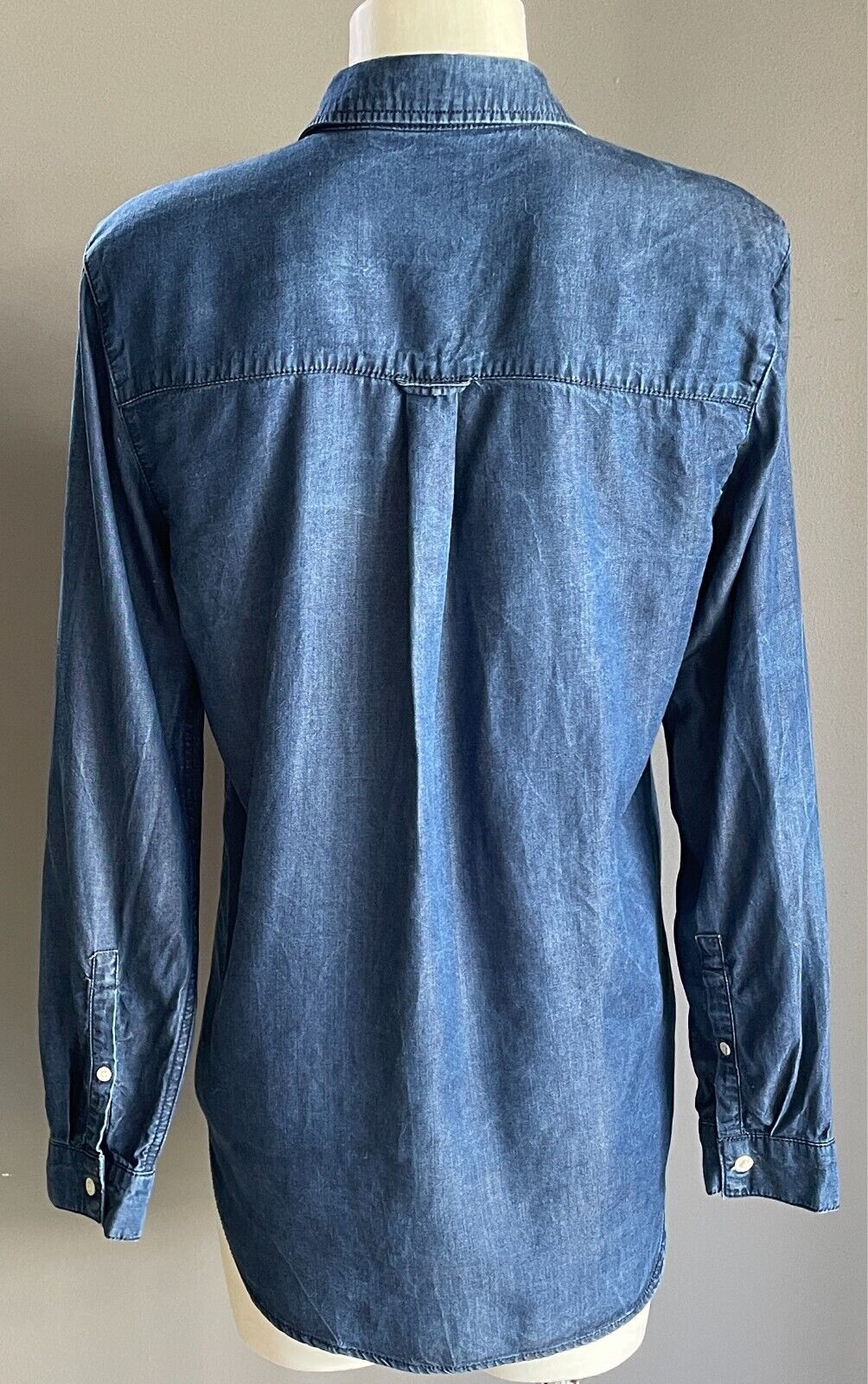 COUNTRY ROAD Indigo Rinse Tencel Shirt Button Front Size S 8 Long Sleeves