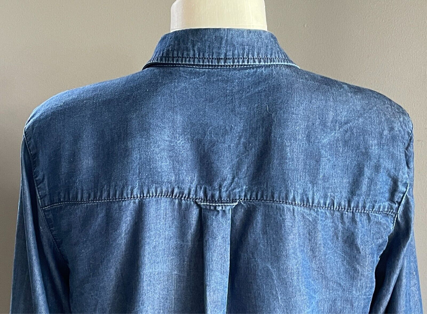 COUNTRY ROAD Indigo Rinse Tencel Shirt Button Front Size S 8 Long Sleeves