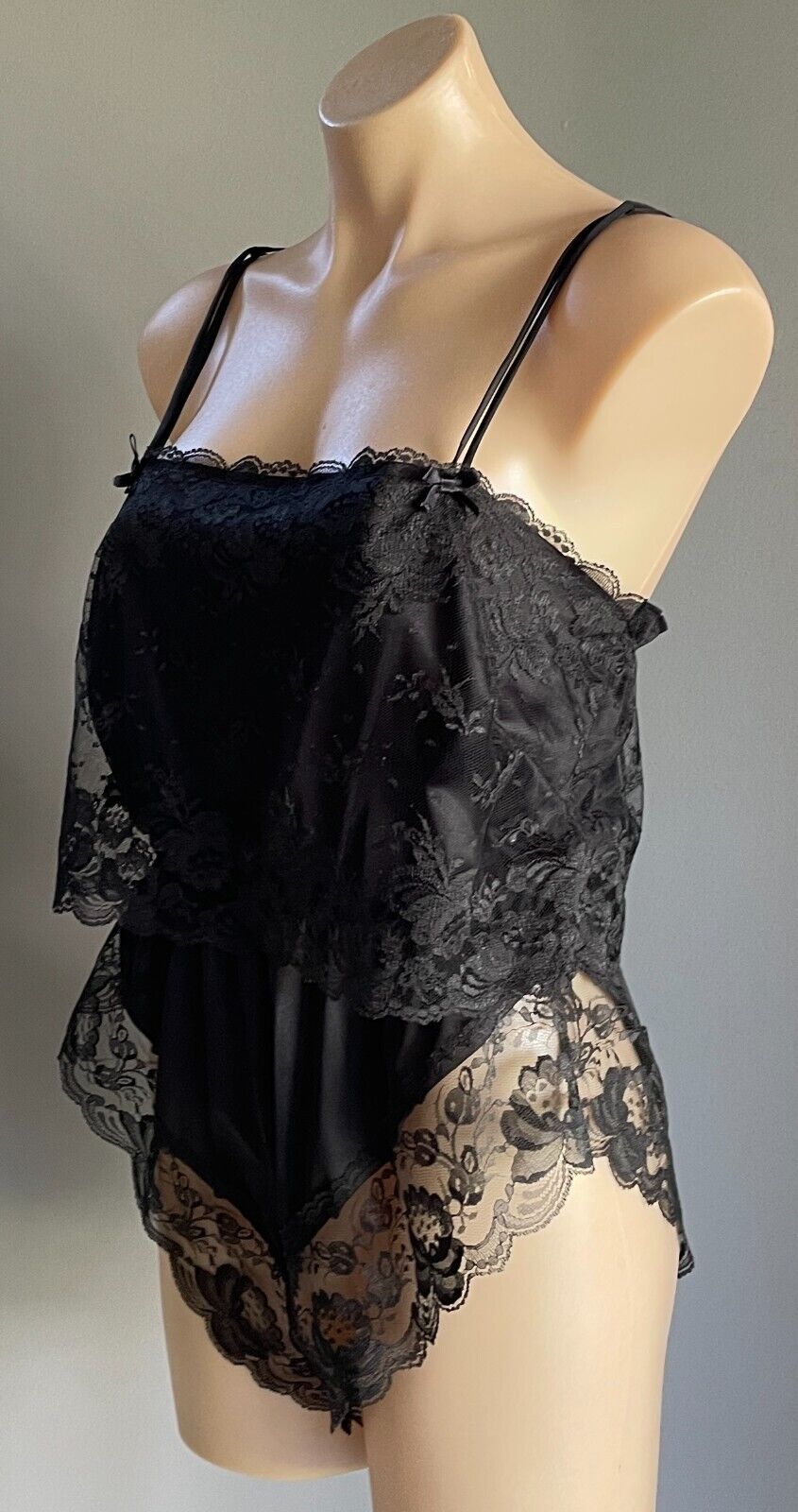 REGINE Teddy Black Lace Body Suit Lace Overlay Thin Double Strap Vintage S1ze 14