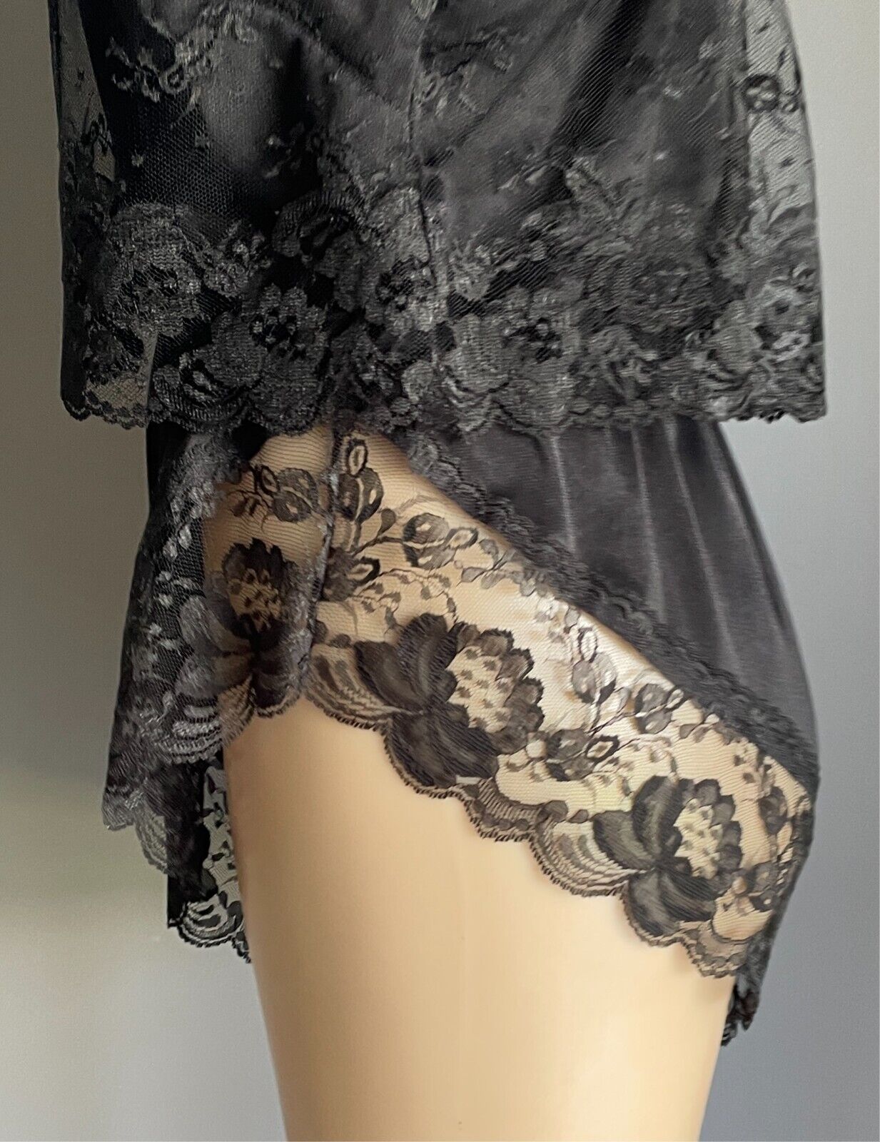 REGINE Teddy Black Lace Body Suit Lace Overlay Thin Double Strap Vintage S1ze 14