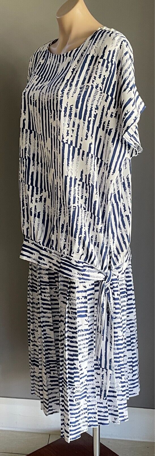 NEW DEPARTURES Blouse & Skirt 2 Piece Suit Blue & White Print Size 16