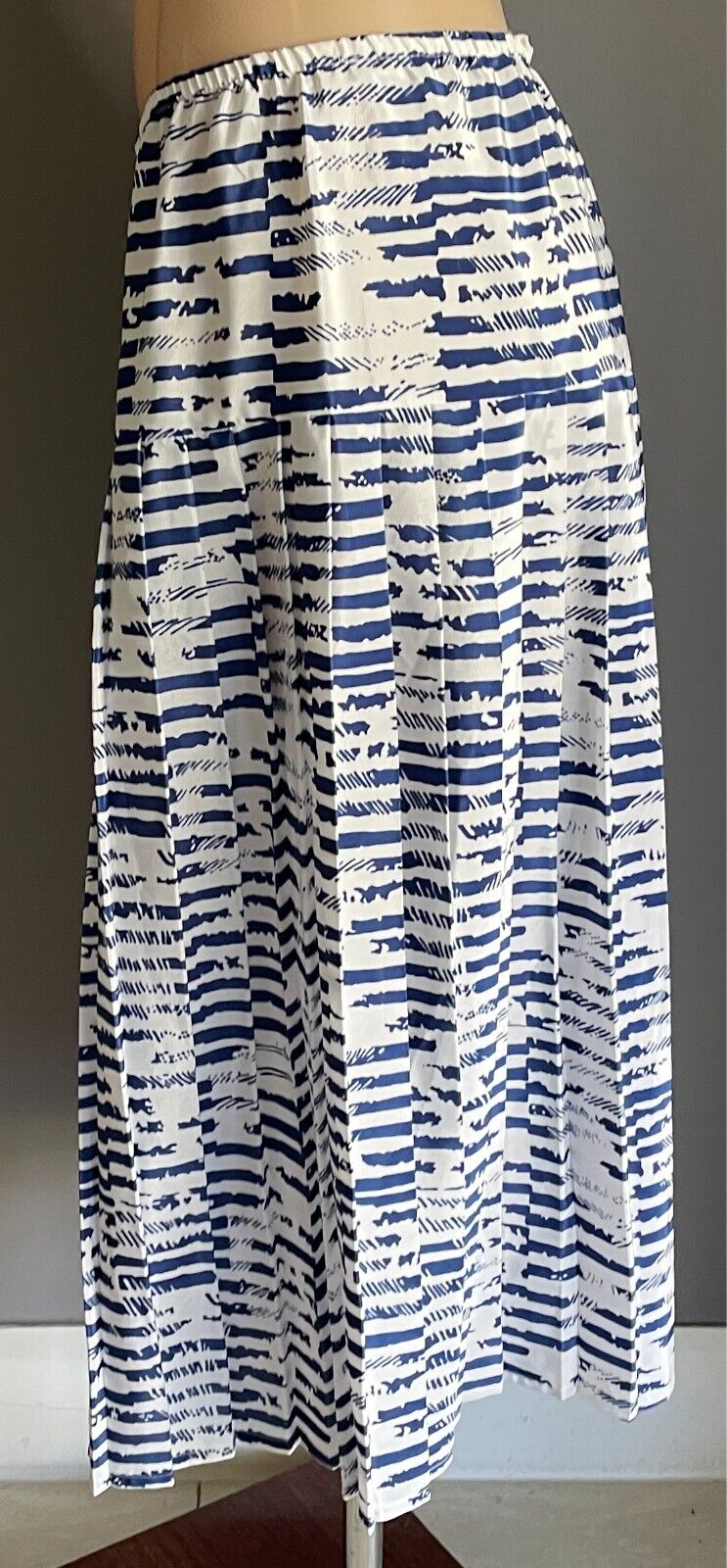 NEW DEPARTURES Blouse & Skirt 2 Piece Suit Blue & White Print Size 16