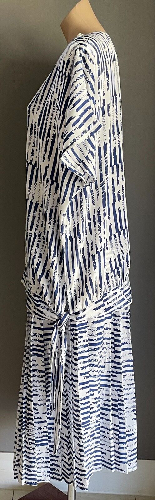 NEW DEPARTURES Blouse & Skirt 2 Piece Suit Blue & White Print Size 16