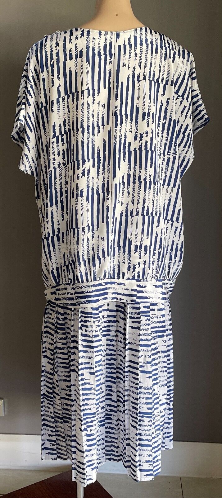 NEW DEPARTURES Blouse & Skirt 2 Piece Suit Blue & White Print Size 16