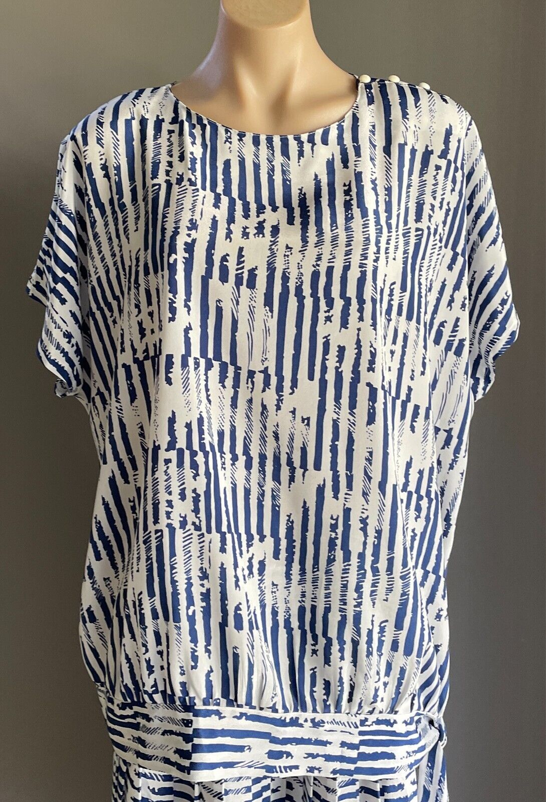 NEW DEPARTURES Blouse & Skirt 2 Piece Suit Blue & White Print Size 16