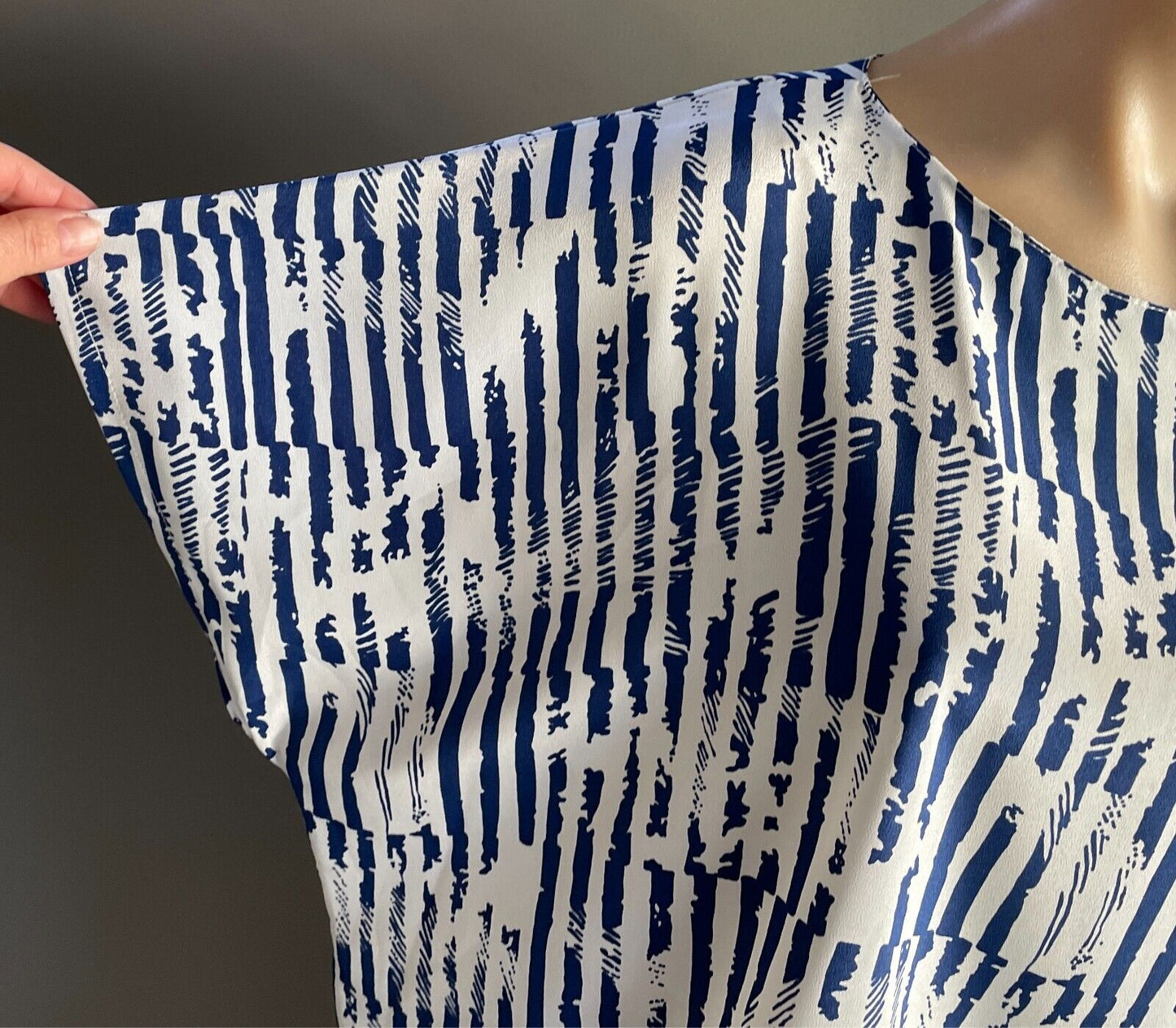 NEW DEPARTURES Blouse & Skirt 2 Piece Suit Blue & White Print Size 16