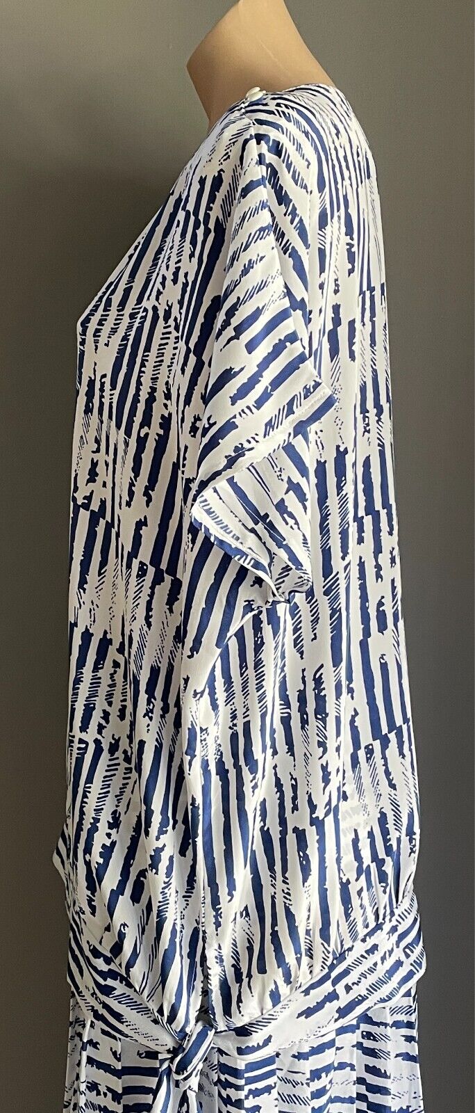 NEW DEPARTURES Blouse & Skirt 2 Piece Suit Blue & White Print Size 16
