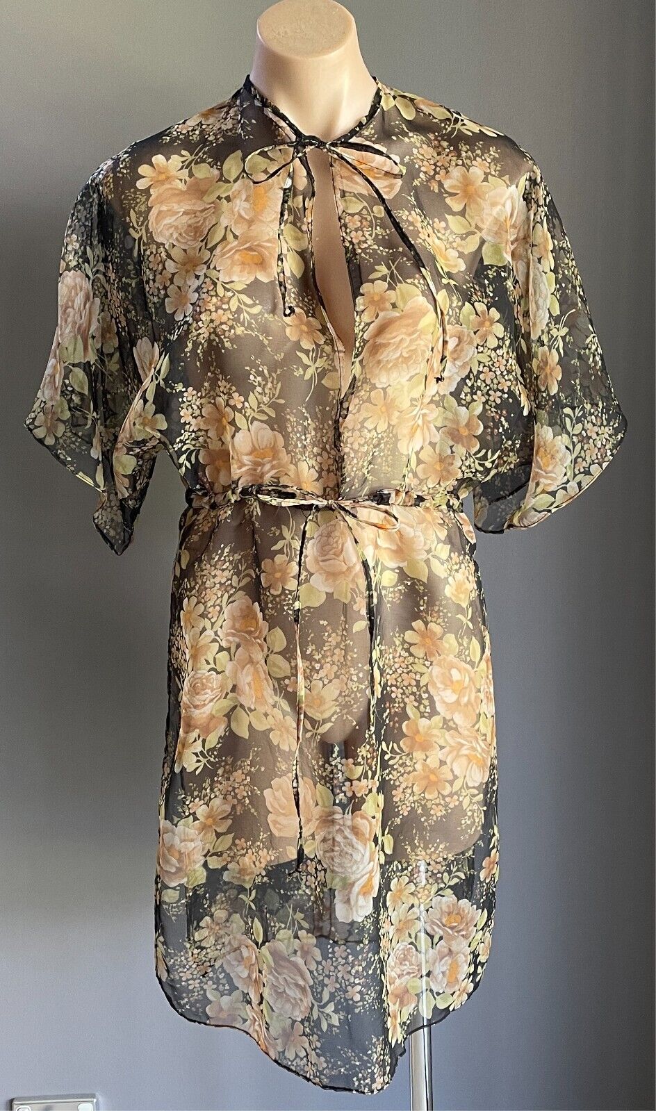 BE MY LITTLE SUGAR Sydney Floral Sheer Kaftan Long Top Dress Size 10 Drawstring