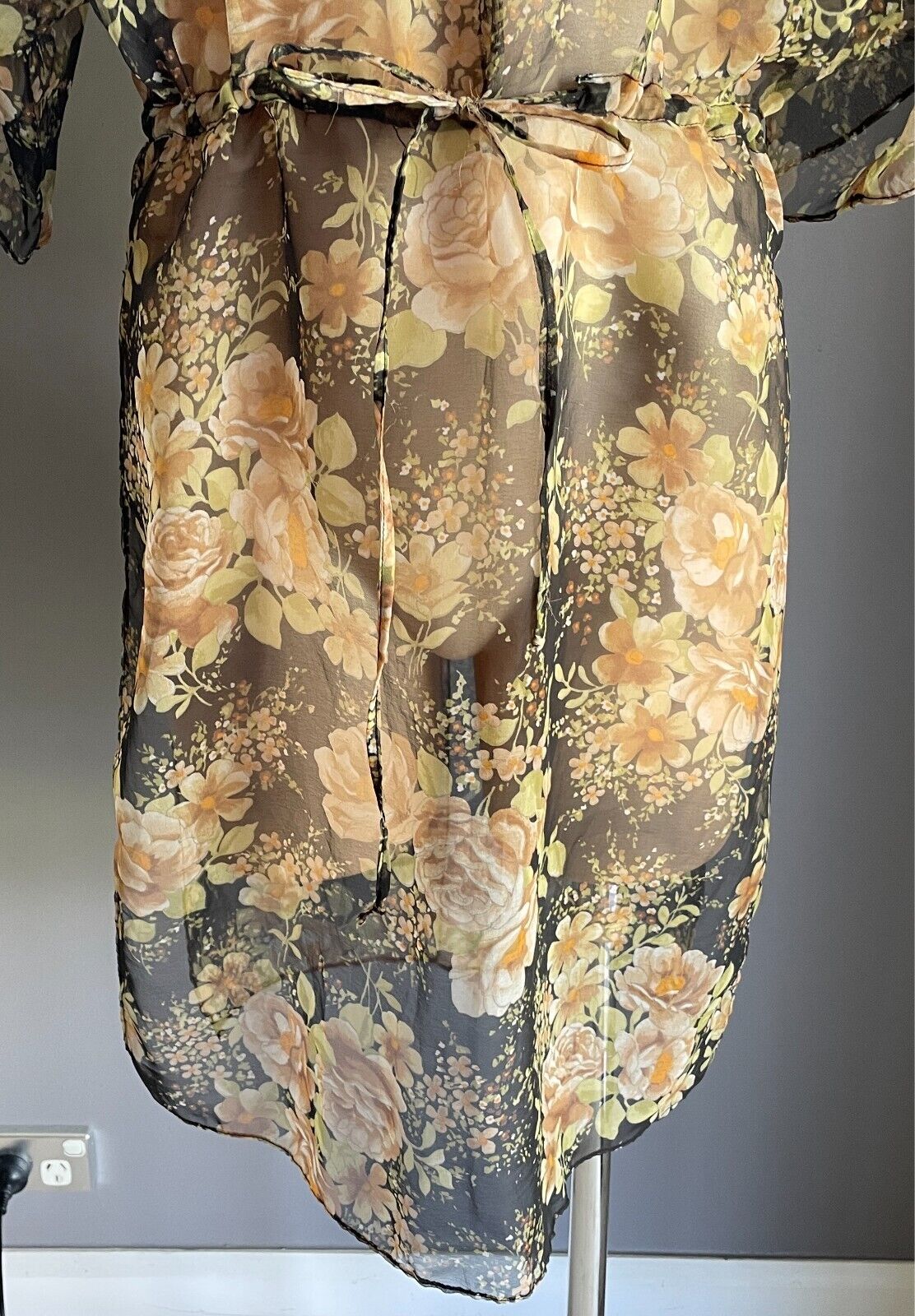 BE MY LITTLE SUGAR Sydney Floral Sheer Kaftan Long Top Dress Size 10 Drawstring