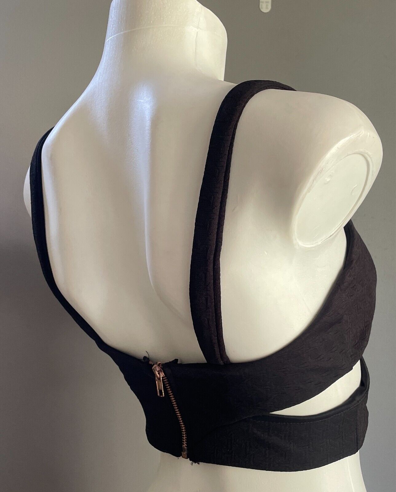 PAPER HEART Top Black Crop Cut Out Sides Bustier Size 6 8 Sleeveless Thin Straps