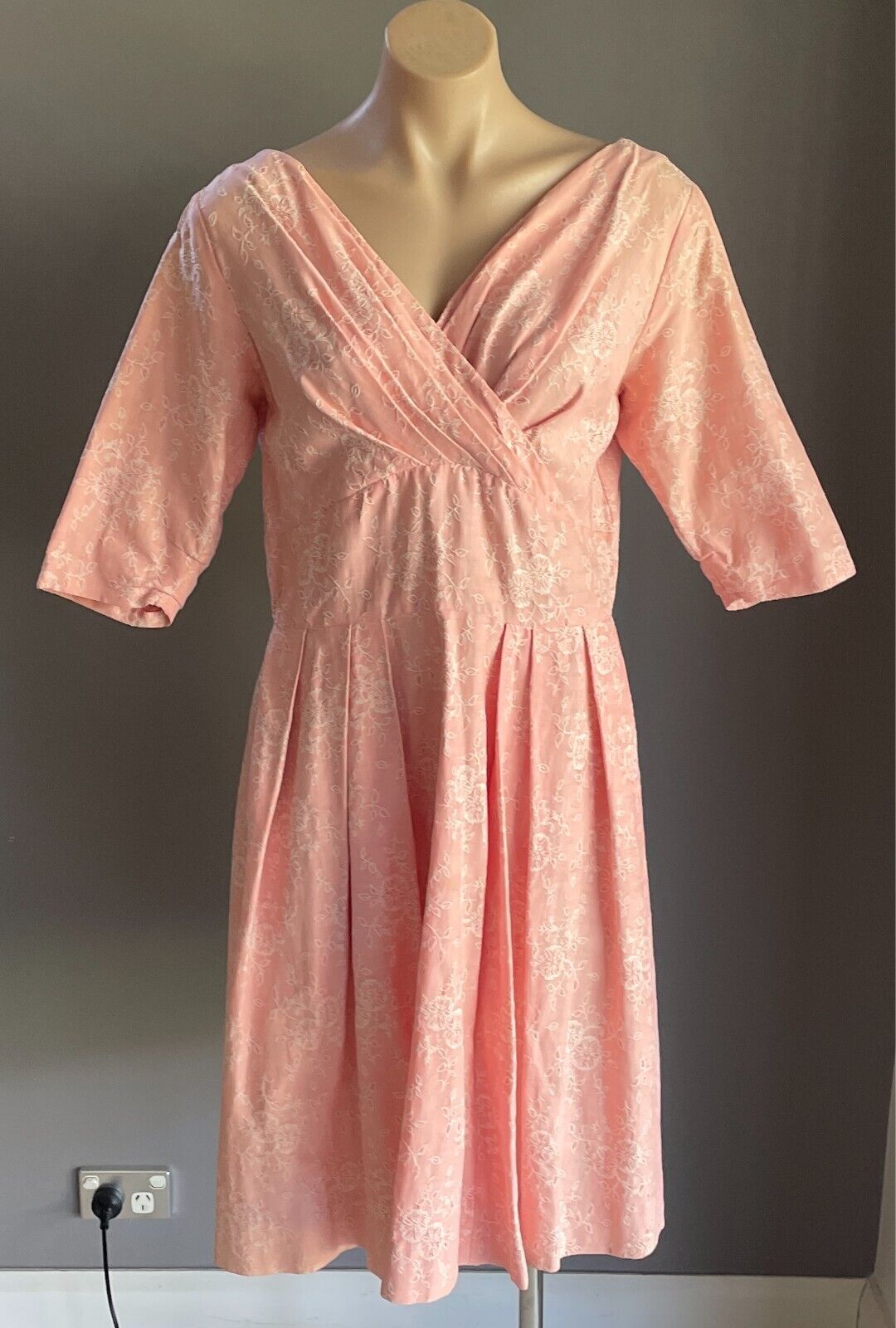 Vintage M BLOCK Pink & White Embroidered Floral 2 Piece Set Dress & Jacket Sz 12