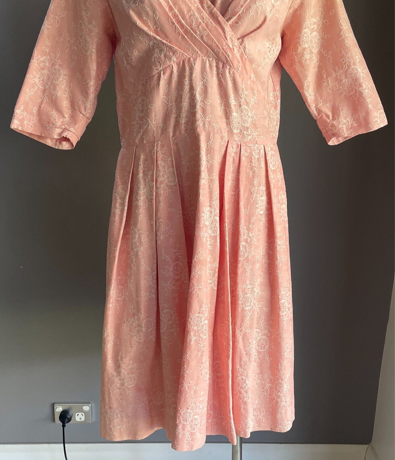 Vintage M BLOCK Pink & White Embroidered Floral 2 Piece Set Dress & Jacket Sz 12