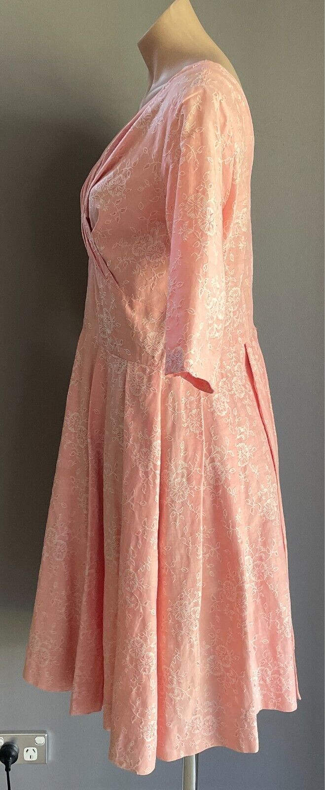 Vintage M BLOCK Pink & White Embroidered Floral 2 Piece Set Dress & Jacket Sz 12