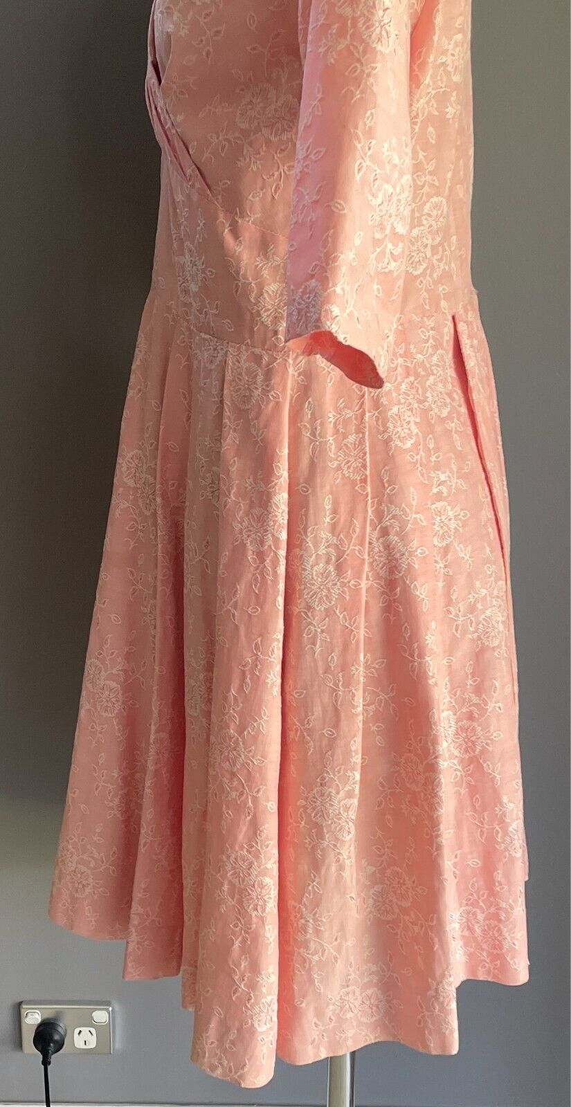 Vintage M BLOCK Pink & White Embroidered Floral 2 Piece Set Dress & Jacket Sz 12