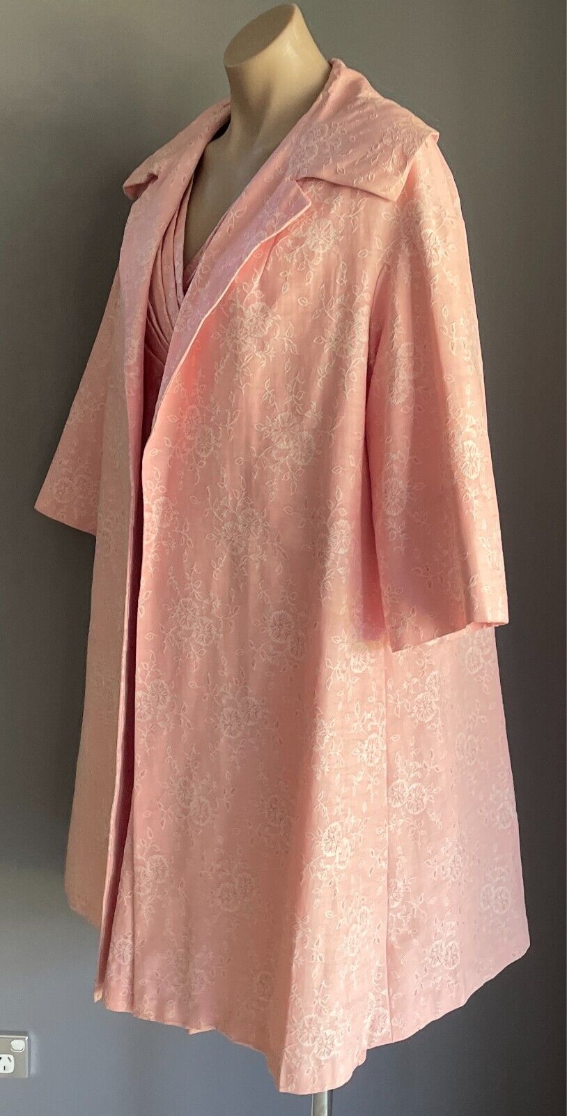 Vintage M BLOCK Pink & White Embroidered Floral 2 Piece Set Dress & Jacket Sz 12