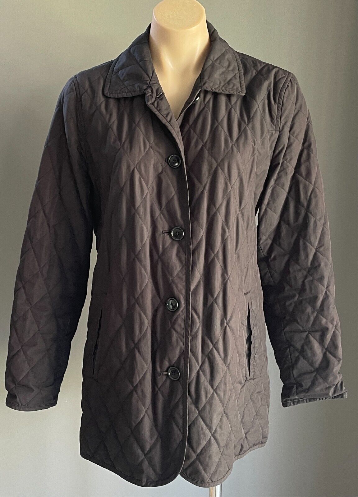 GAP Black Jacket Quilted Puffer Jacket Size M Long Sleeve Lightweight Read Fault