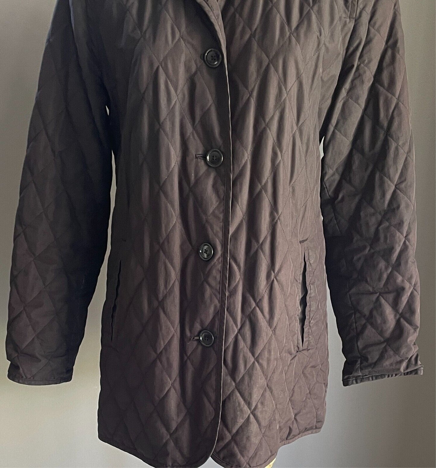 GAP Black Jacket Quilted Puffer Jacket Size M Long Sleeve Lightweight Read Fault