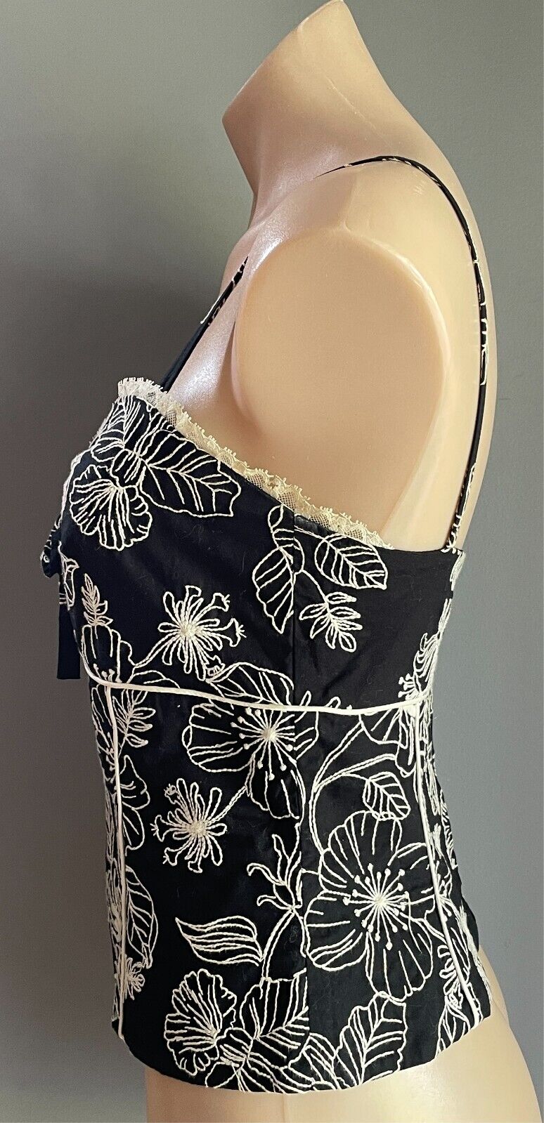 STUDIBAKER Black & White Floral Embroidered Bustier Top Sze 12 Thin Straps Retro