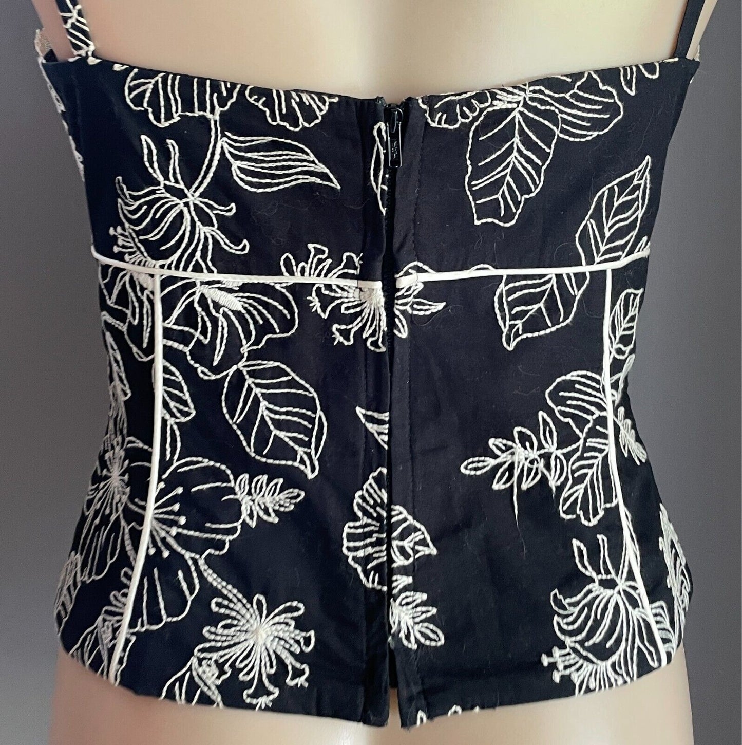STUDIBAKER Black & White Floral Embroidered Bustier Top Sze 12 Thin Straps Retro
