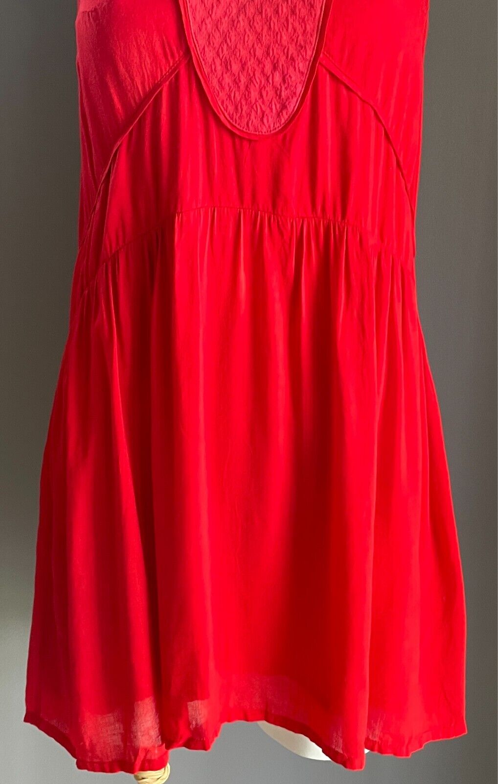 EBONY EVE Red Dress Mini Sleeveless Sheath Style Size 8 10 Lined Decorative Yoke