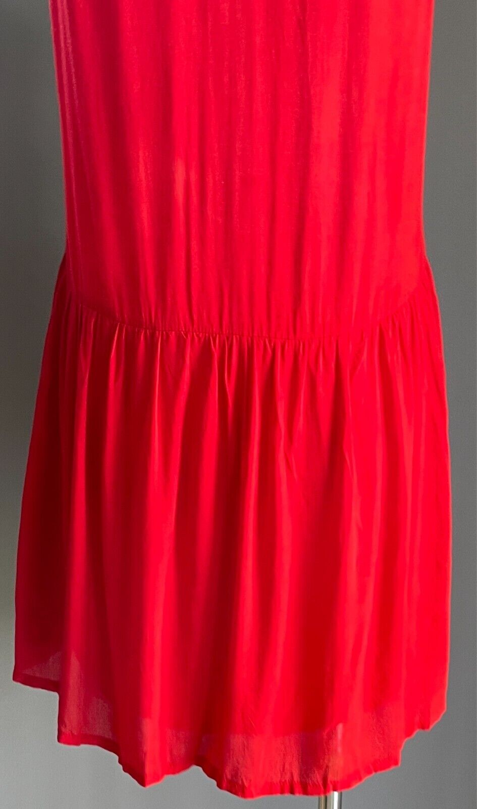 EBONY EVE Red Dress Mini Sleeveless Sheath Style Size 8 10 Lined Decorative Yoke
