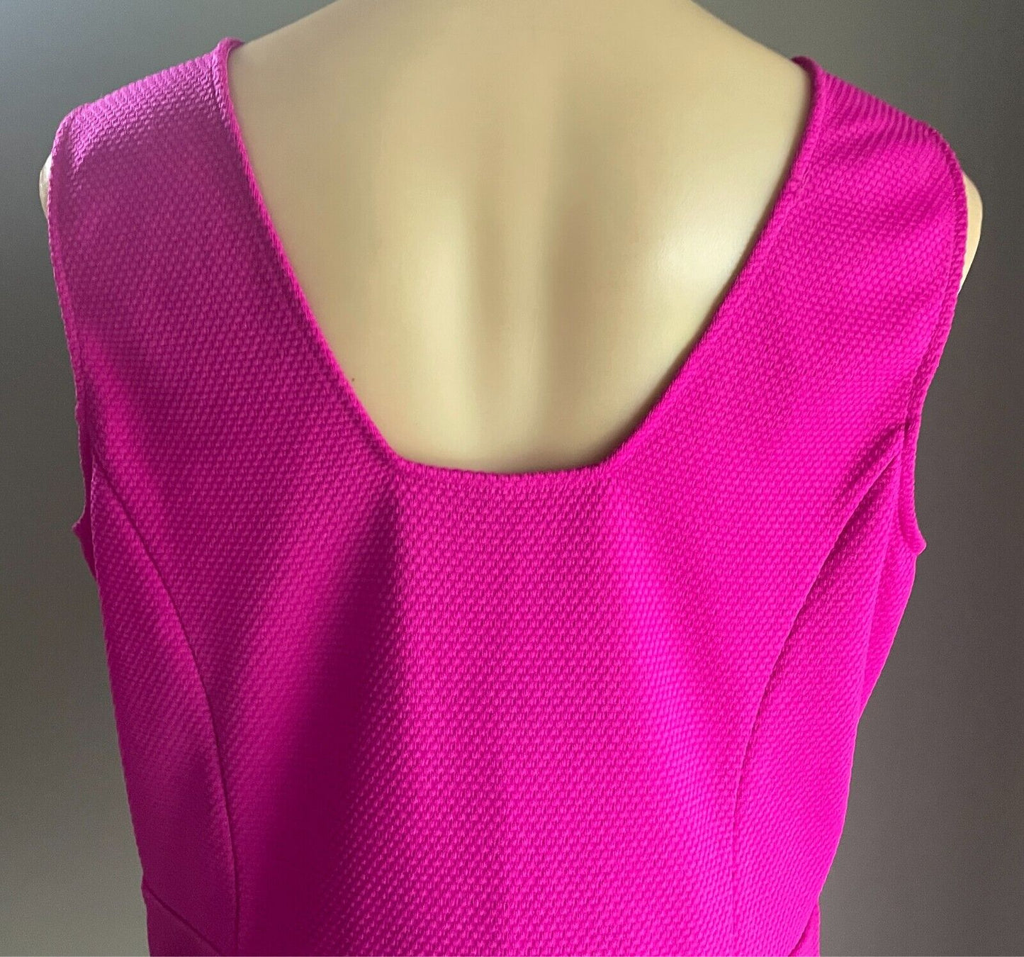 NOW Peplum Top Fuchsia Sleeveless Stretch Size 20 Textured Fabric Notched @ Back