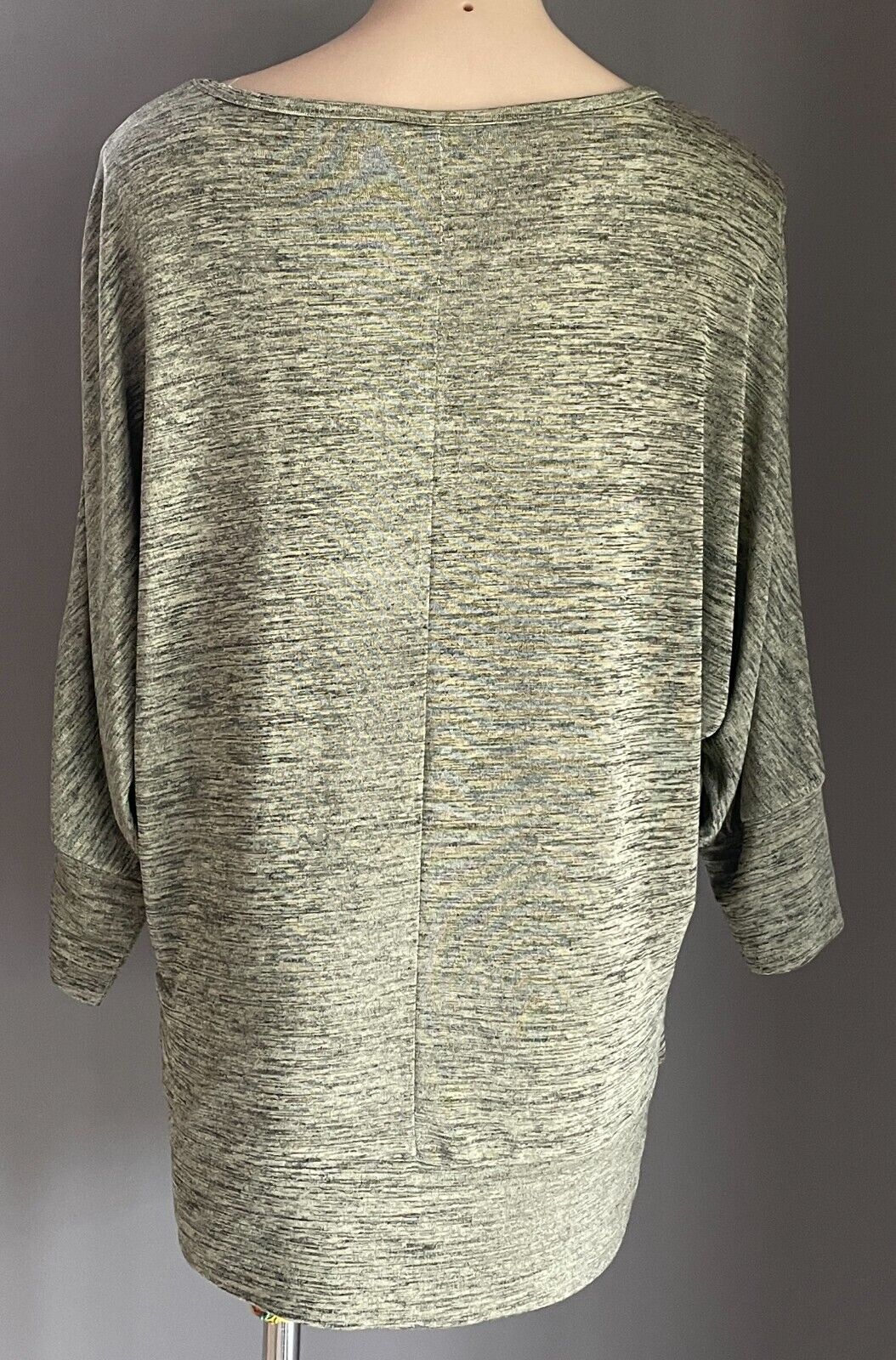 W LANE Top Chartreuse & Black Marl Slinky Style Size L 14 3/4 Dolman Sleeves