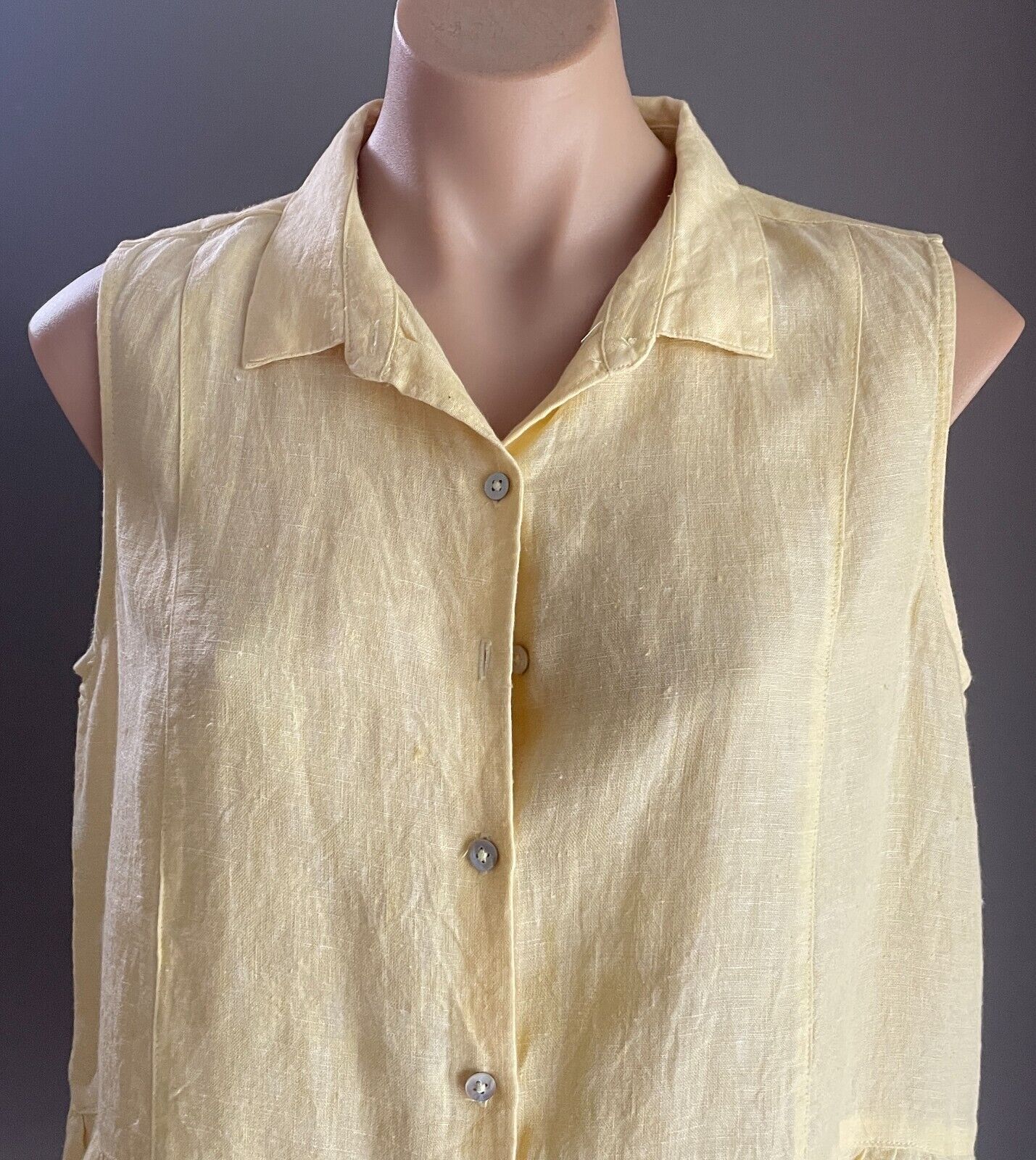 W LANE Linen Sleeveless Shirt Pale Yellow Top Size 12 Button Front Collar Blouse