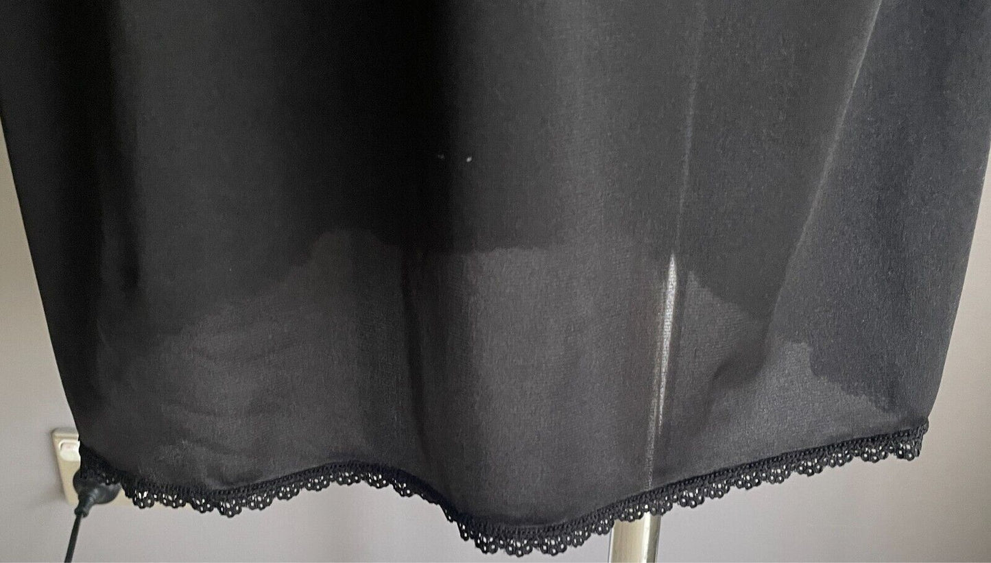TARGET Black Half Slip Nylon Elastic Waist Size 14 Lace Hem Trim Petticoat