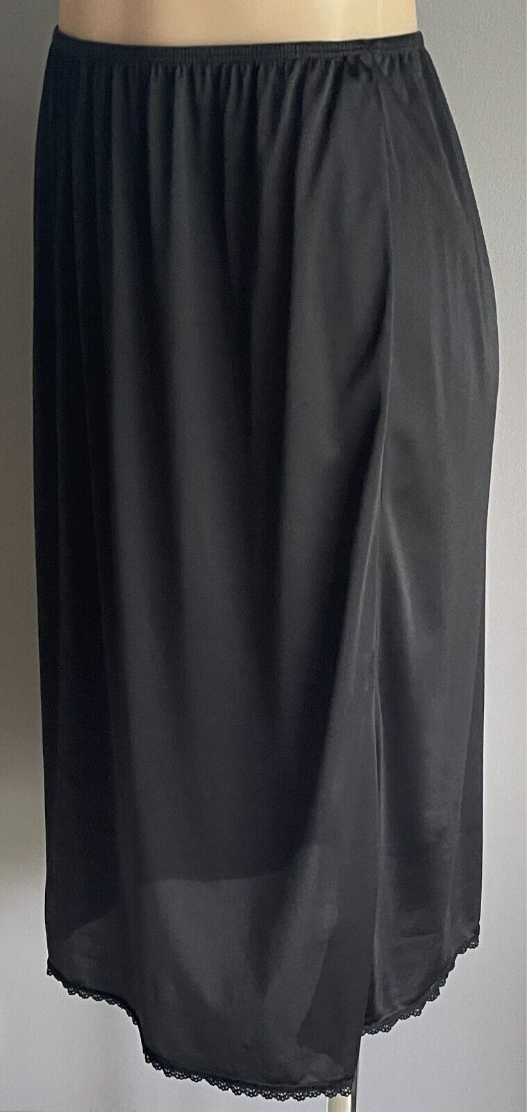TARGET Black Half Slip Nylon Elastic Waist Size 14 Lace Hem Trim Petticoat