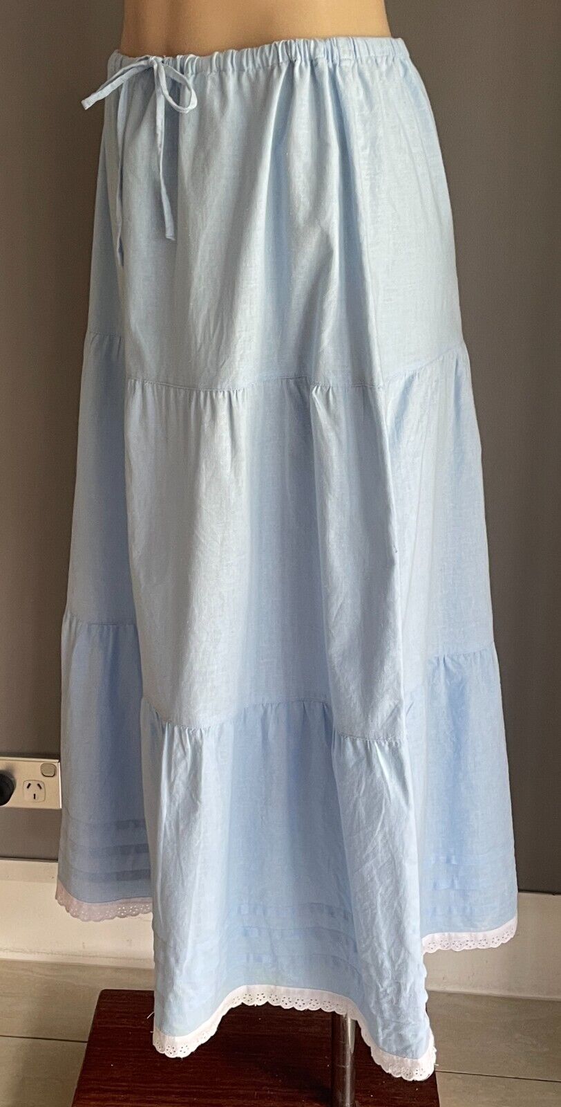 LORNA JANE Maxi Skirt Baby Blue Tier Cotton Size M 12 Lace Trim Drawstring NEW