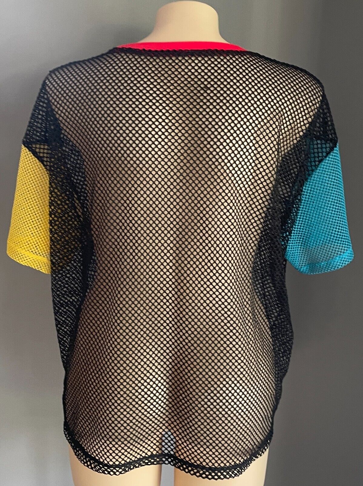 SHEIN CURVE Black Fish Net T-Shirt Yellow & Blue Short Sleeves Size 3XL 22 NEW