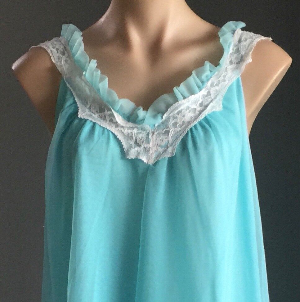 Bri Nylon Nightie Size 16 18 Blue Net & White Lace Sleeveless Vintage 1960s